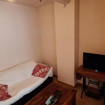 Apartamentos Casa May 2 - Centro Benidorm- Solo Mayores De 30 Anos Y Familias エクステリア 写真